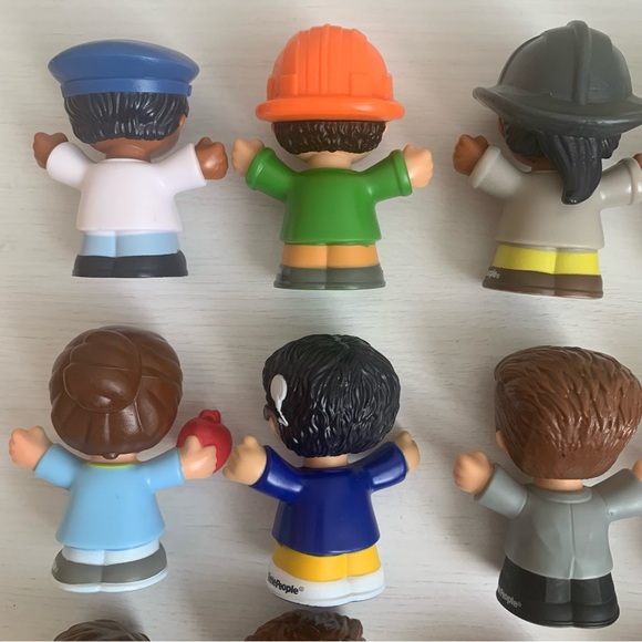 Fisher-Price Little People Lot of 20 Figures - Picture 7 of 10
